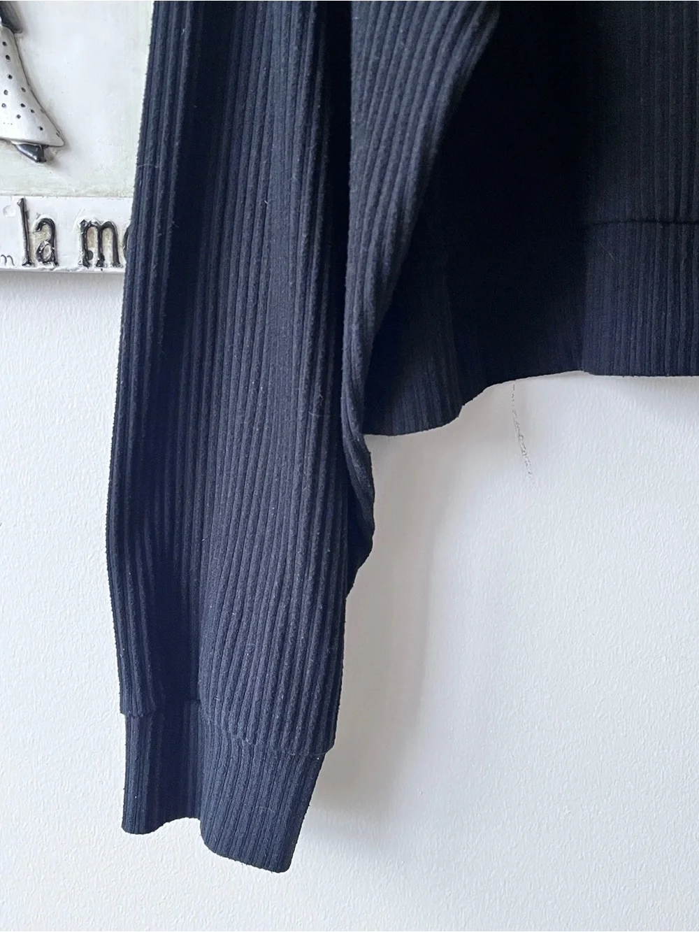 ALO Yoga Black Muse Ribbed Cropped  Hoodie Women’s Athleisure Size L